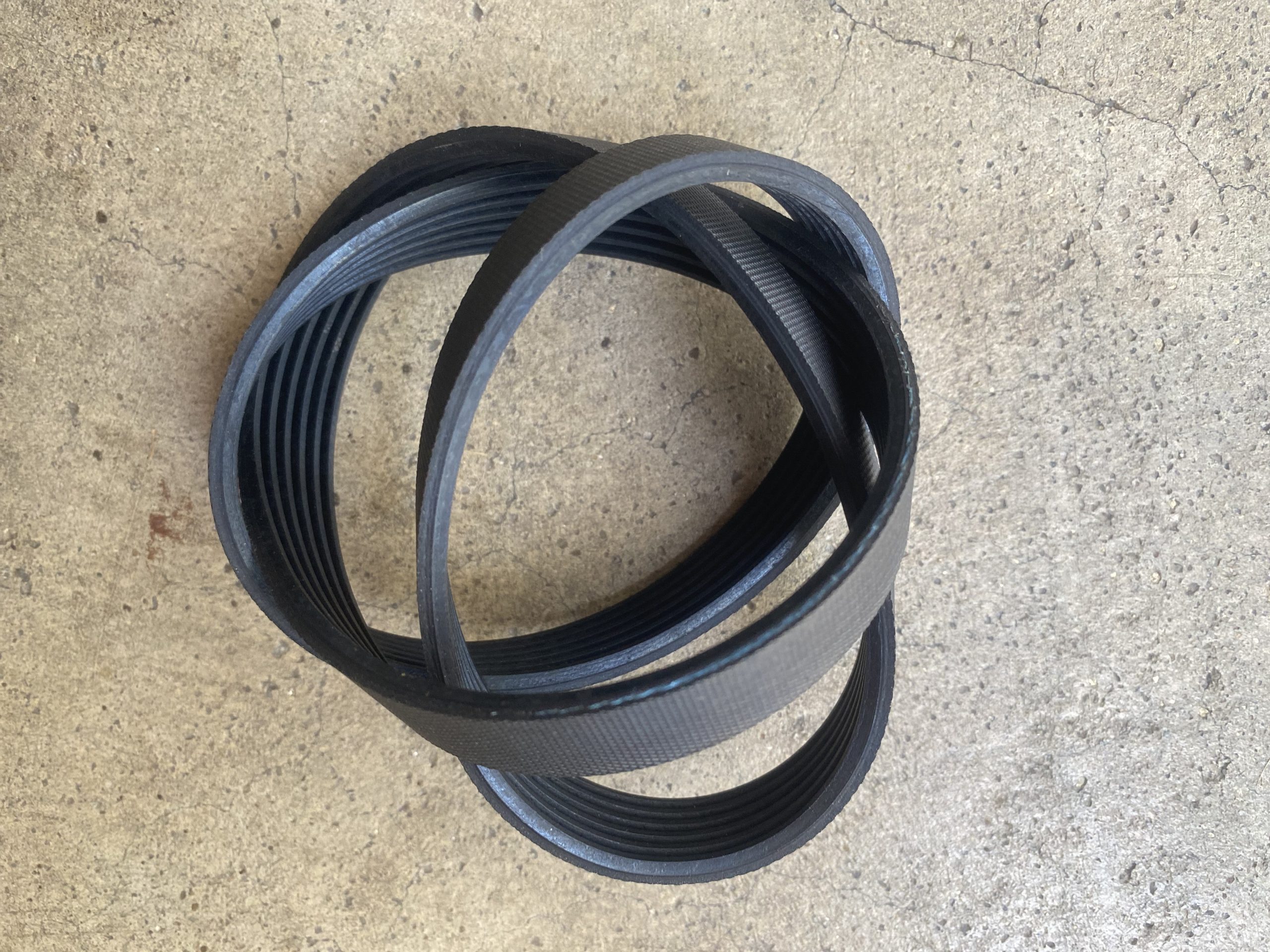 IMG_0156 **NEW REPLACEMENT BELT** for use wtih a Ridgid R4511 10 inch Hybrid Table Saw replaces pt # 089037005112 - Image 1