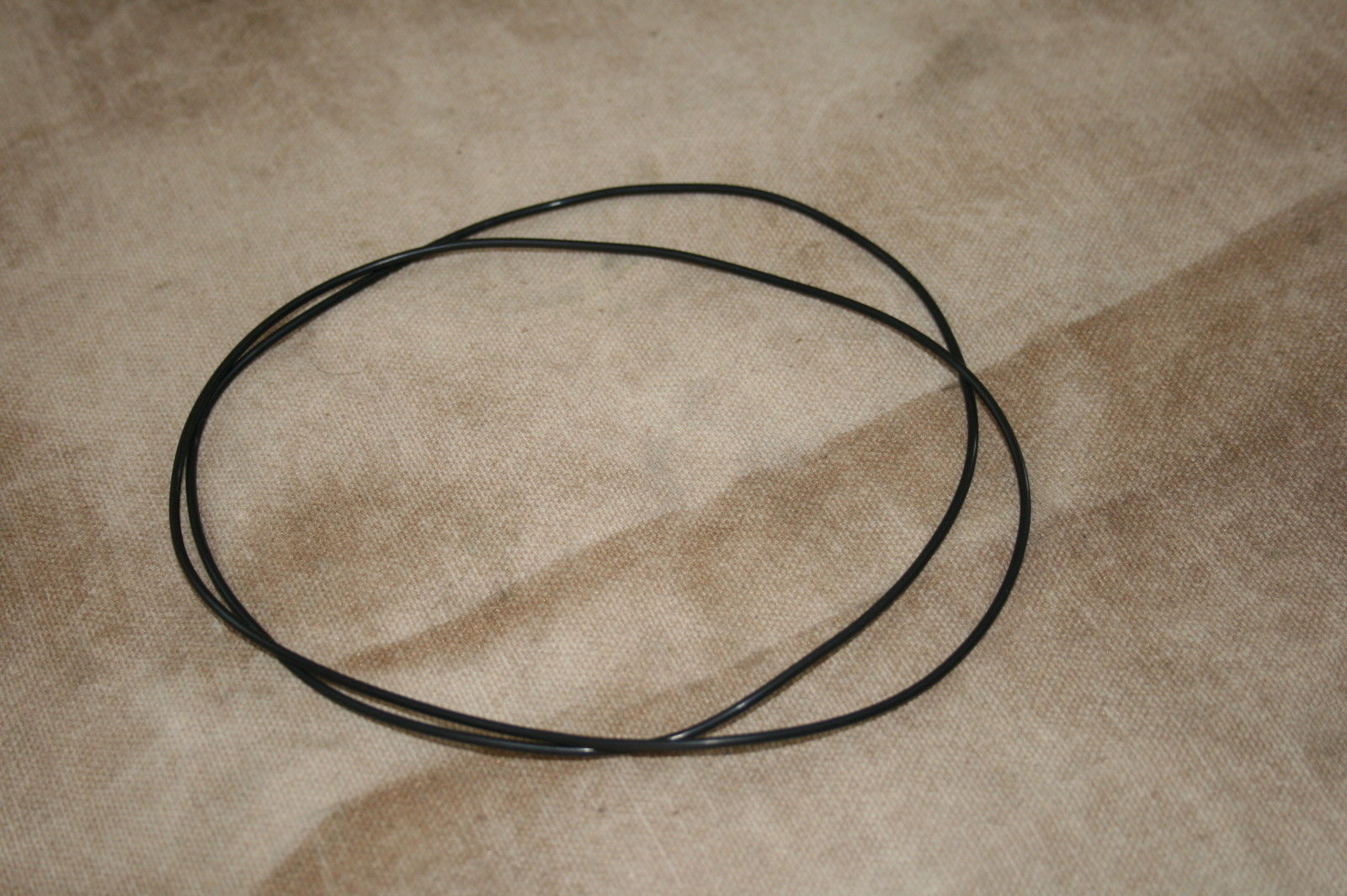NEW-2-BELT-GM-2200-Delco-AM-FM-Stereo-8-Track-Tape-Player-7898510-ser-1063452-152826271504 *NEW 2 BELT SET* GM 2200 Delco AM-FM Stereo 8 Track Tape Player 7898510 ser 1063452 - Image 1